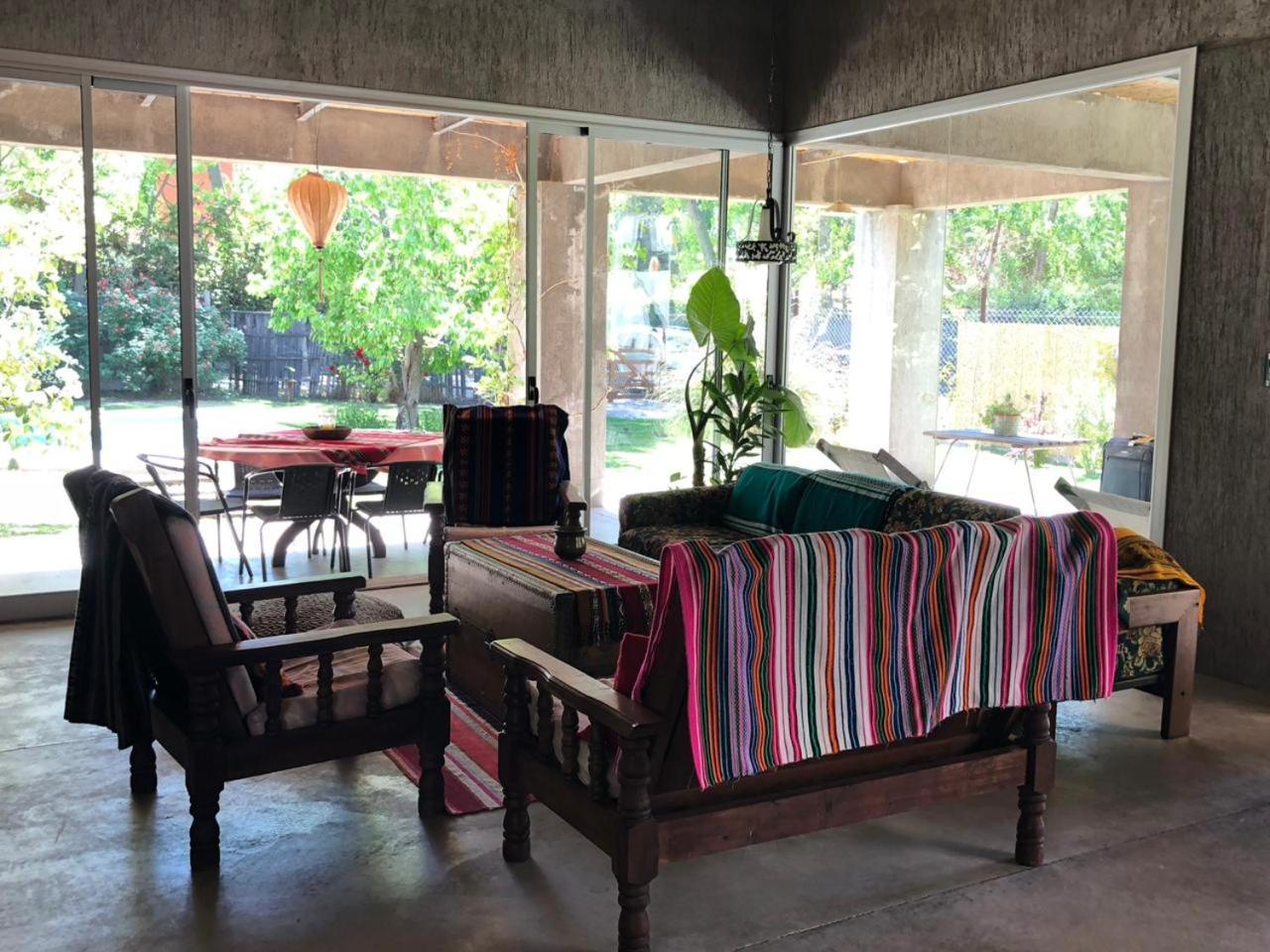 Casa Los Cerezos En Chacras De Coria Eksteriør billede