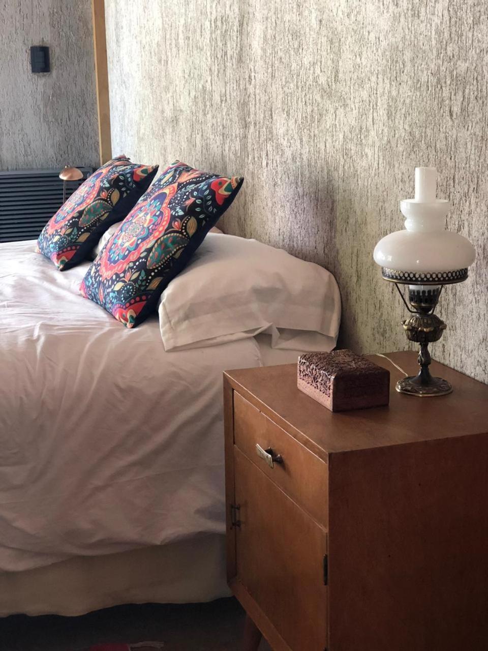 Casa Los Cerezos En Chacras De Coria Eksteriør billede